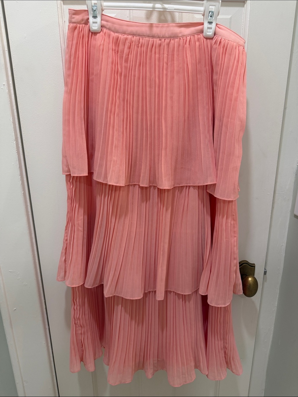 Soft Pink Tiered Pleated midi Skirt